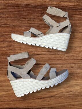 EUC Sorel Women's Cameron Wedge Multistrap Sandals US 8